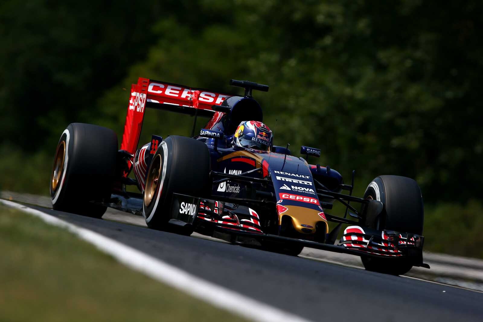 Max_Verstappen_Scuderia_Toro_Rosso_2015_Grand_Prix_Hongarije_race