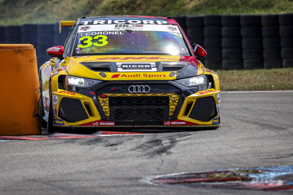 Tom Coronel - rijdend - WTCR - Anneau du Rhin 2022