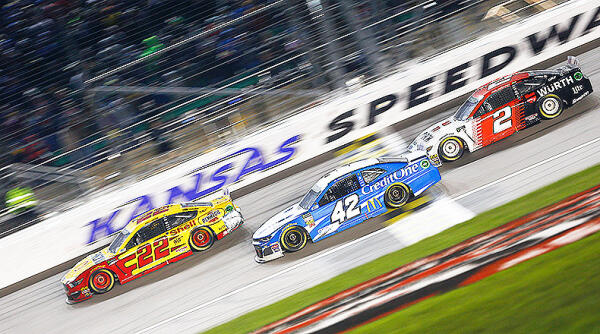 KansasSpeedway_2020_magazine_1