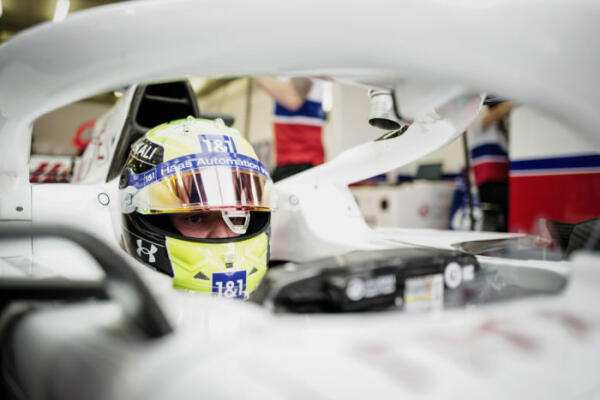 47-schumacher-700x467