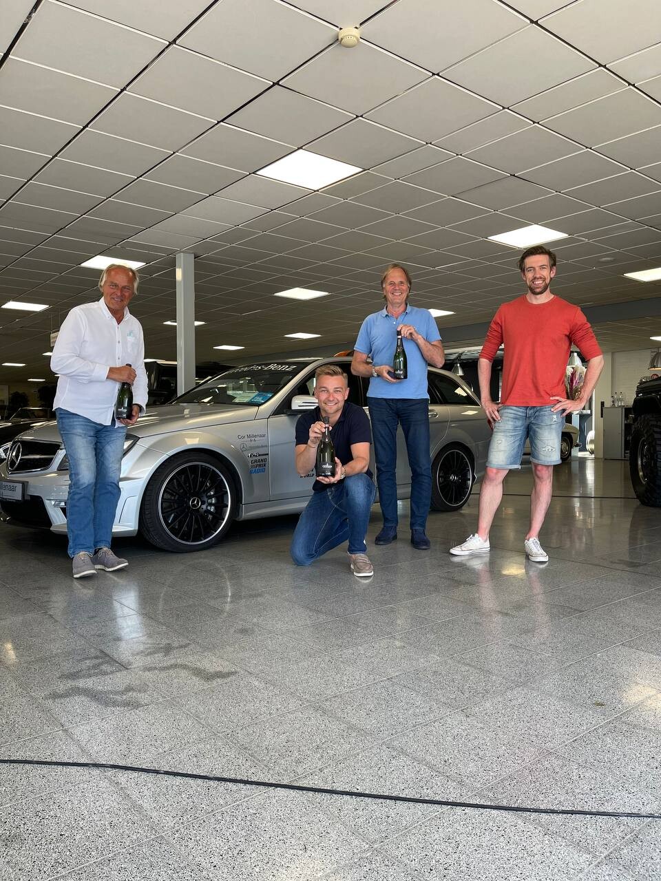 33B22E59-2EDA-4930-9486-4E069443C51E