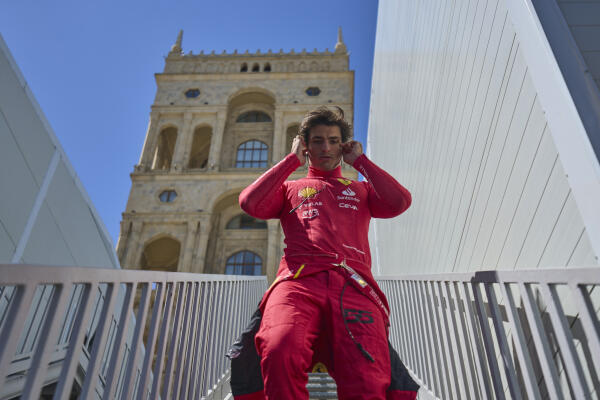 Carlos Sainz Bakoe zaterdag kwalificatie