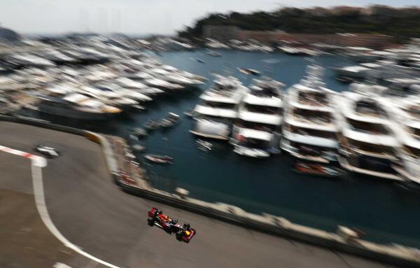 Daniel_Ricciardo_Red_Bull_Racing_F1_Grand_Prix_Monaco_2016_Q