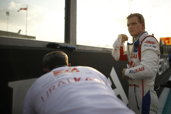 1018957557-LAT-20211212-GP2122_132719_ONY3861-291