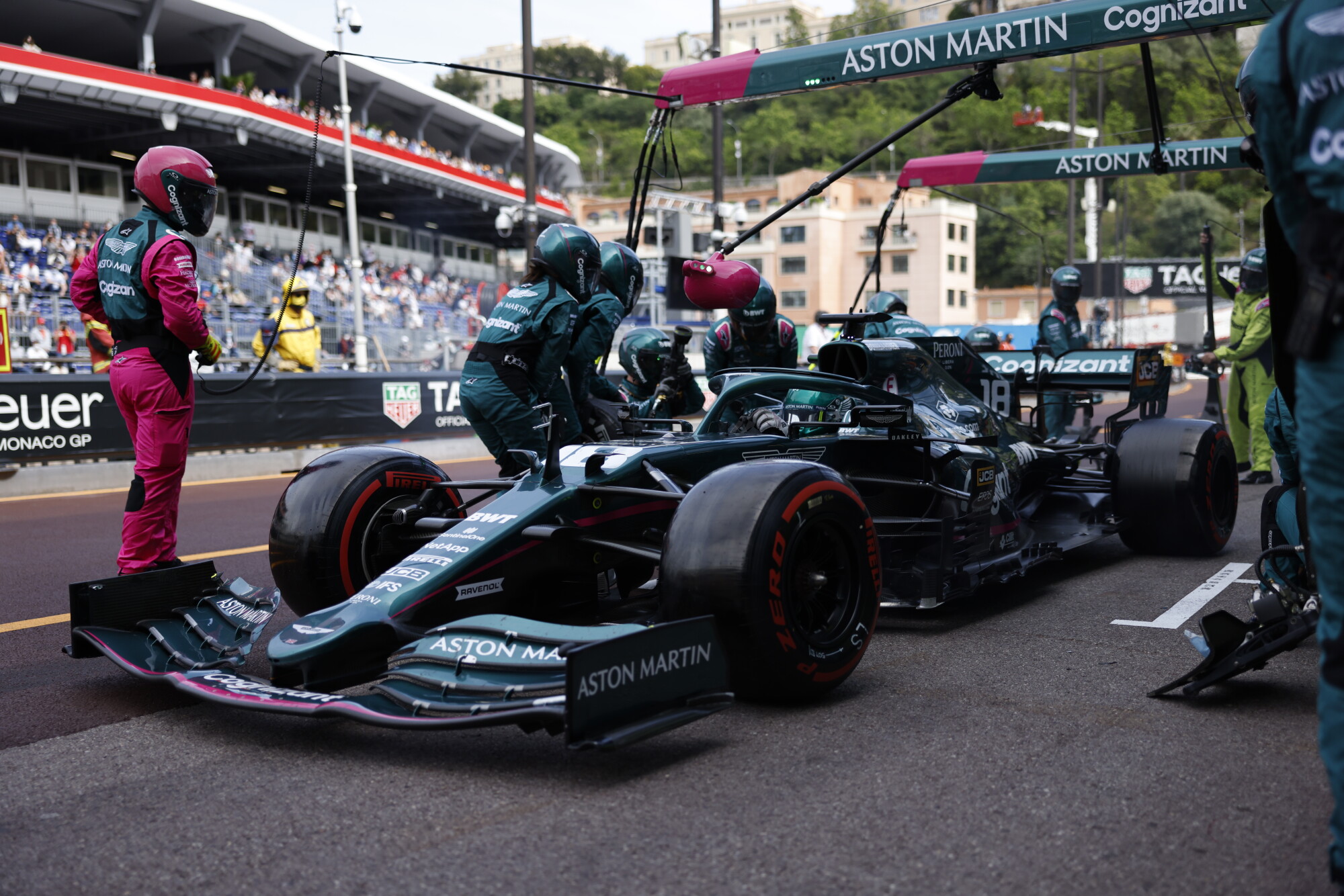 GP2105_131837_J5A7842