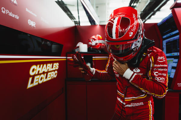 240011-scuderia-ferrari-bahrain-gp-2024-free-practice_26cfc05f-0f5e-4181-8cf8-e0502479b680