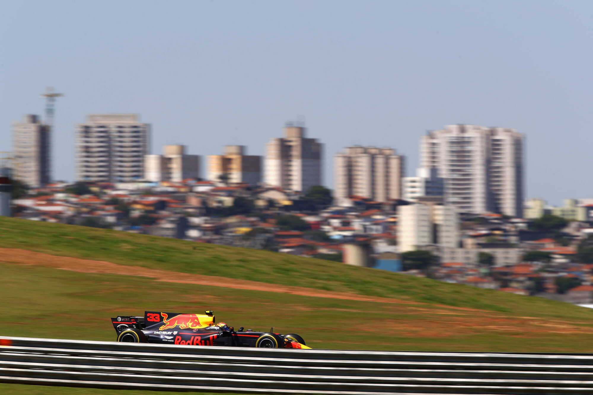 P-20171112-01044_news