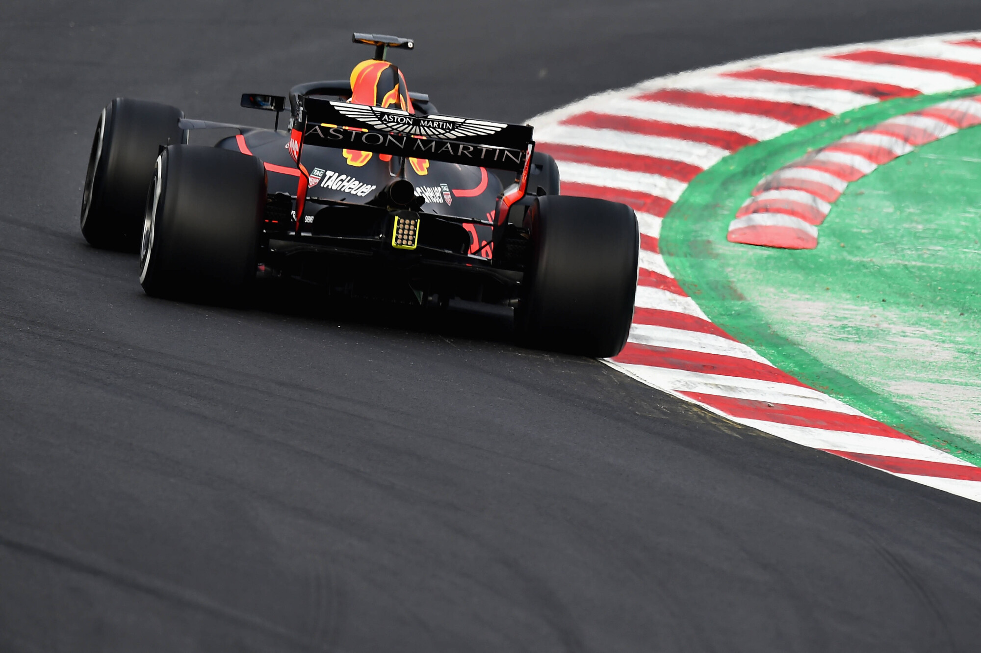 AP-1UVZE2XRH2111_news