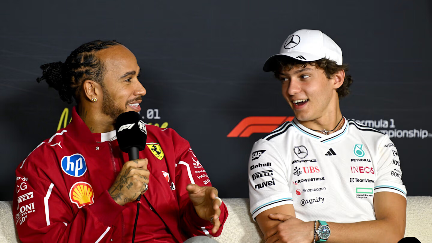 Lewis Hamilton en Kimi Antonelli persconferentie Australië 2025