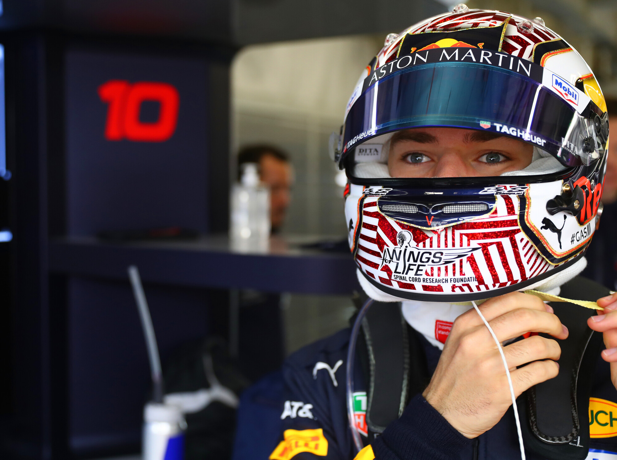 AP-1Z1EUR6CN1W11_news