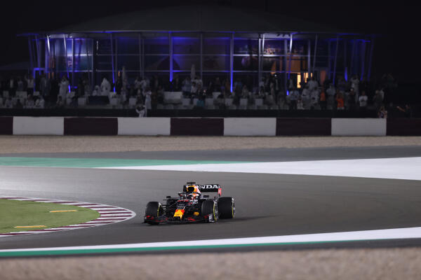 SI202111210409_hires_jpeg_24bit_rgb