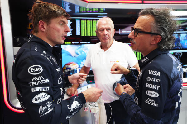 Max Verstappen, Laurent Mekies en Helmut Marko - F1 Grand Prix van Singapore 2025