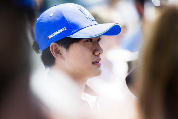 Tsunoda Hongarije pers