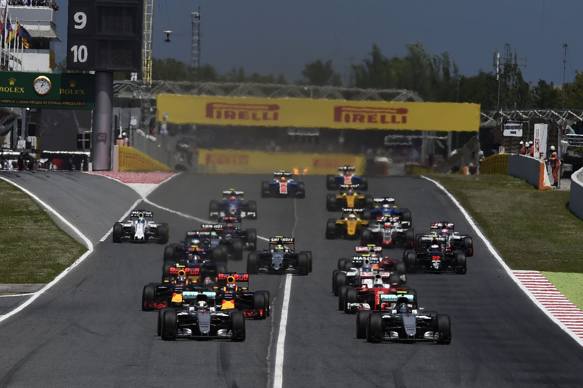 04-spain-sunday10-906475