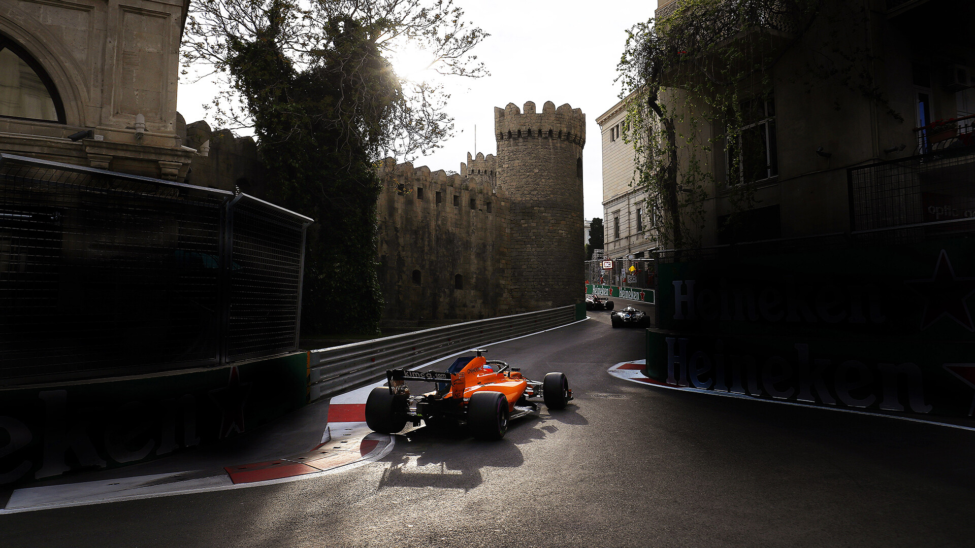 1920x1080-Fernando-Alonso-McLaren-GP-Azerbeidzjan-2018
